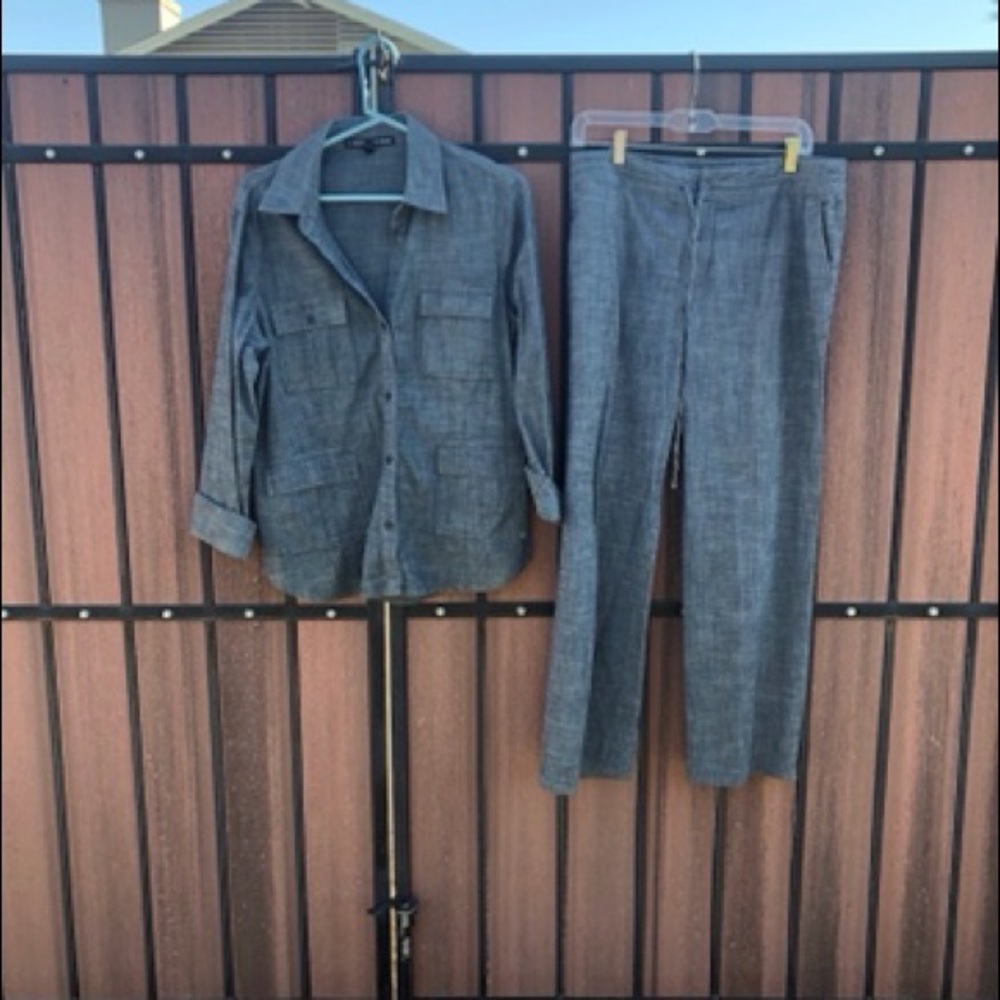 Light blue cotton summer suit by Ellen Tracy